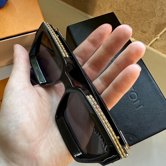 Louis Vuitton 1.1 Millionaires Sunglasses (Black) - Picture 3 of 8